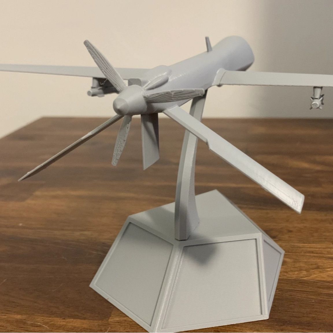 Drone 3D Modeling - 3Dプリントされた米国MQ-1Bプレデタードローンリアルな静的模型飛行機オーナメント玩具